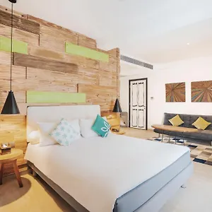 Kamaniiya Petitenget 3* Seminyak (Bali)